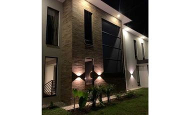 Casa de lujo campestre en la Ceja Antioquia LDC