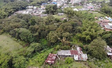 Se vende Finca con lote de terreno en Frailes