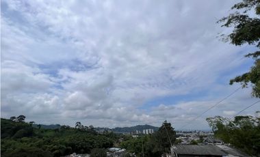 Se vende Finca con lote de terreno en Frailes