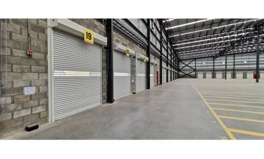 ARRIENDA BODEGA 9000 M2 UBICADA MOSQIUERA