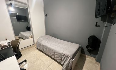 venta casa 4 ambientes con jardin  y cochera