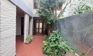VENTA DUPLEX 3 AMBIENTES CON COCHERA Y TERRAZA