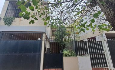 VENTA DUPLEX 3 AMBIENTES CON COCHERA Y TERRAZA