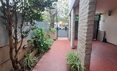 VENTA DUPLEX 3 AMBIENTES CON COCHERA Y TERRAZA
