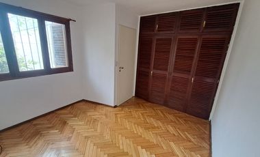 VENTA DUPLEX 3 AMBIENTES CON COCHERA Y TERRAZA