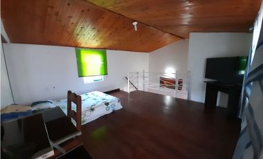 Casa con 3 apartamentos independientes en venta Villa Claudia Palmira