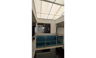 EDIFICIO EN VENTA - VILLAVICENCIO