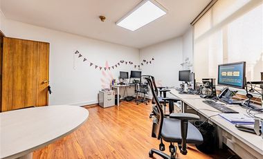 Oficina en Venta en Palacio La Moneda - Excelente Oficina Ideal Entidades Gubernamentales