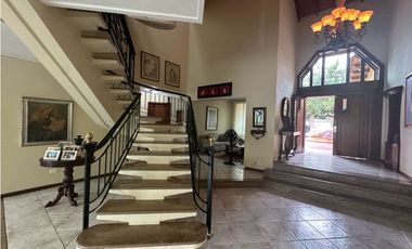 Bellisima Casa en Venta de 4 Habitaciones. Altos de Riomar