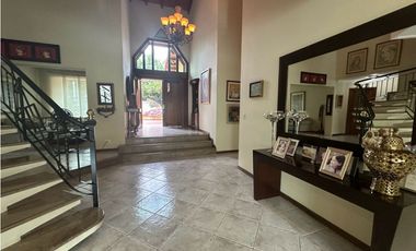 Bellisima Casa en Venta de 4 Habitaciones. Altos de Riomar