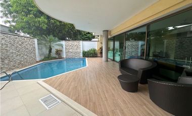 Bellisima Casa en Venta de 4 Habitaciones. Altos de Riomar