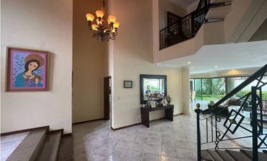 Bellisima Casa en Venta de 4 Habitaciones. Altos de Riomar