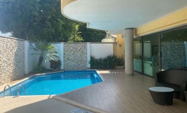 Bellisima Casa en Venta de 4 Habitaciones. Altos de Riomar