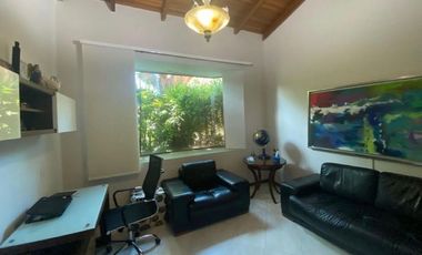 Bellisima Casa en Venta de 4 Habitaciones. Altos de Riomar