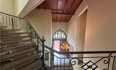 Bellisima Casa en Venta de 4 Habitaciones. Altos de Riomar
