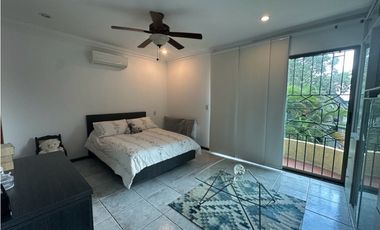 Bellisima Casa en Venta de 4 Habitaciones. Altos de Riomar