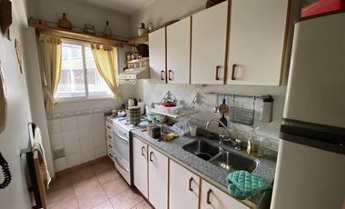 Venta departamento 3 ambientes amplio con espacios verdes en Adrogué