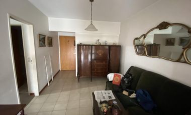 Venta departamento 3 ambientes amplio con espacios verdes en Adrogué