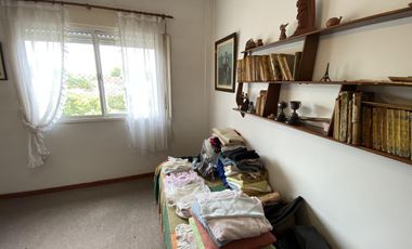 Venta departamento 3 ambientes amplio con espacios verdes en Adrogué