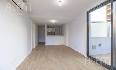 Departamento de 2 ambientes en Las Lomitas Street