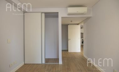 Departamento de 2 ambientes en Las Lomitas Street