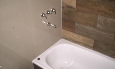 VENTA PH - Moron Sur-LUMINOSO-A ESTRENAR-PARQUE-PARRILLA