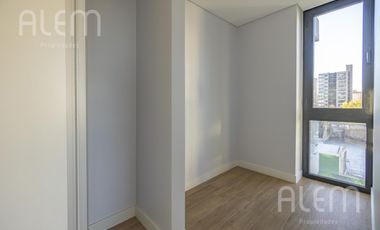 Departamento de 3 ambientes en Las Lomitas Street