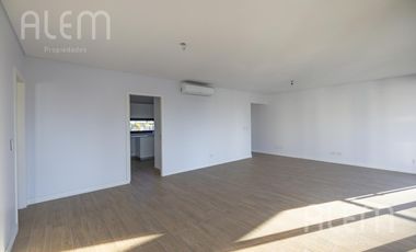 Departamento de 3 ambientes en Las Lomitas Street