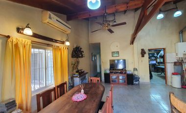 Casa en una planta con 2 dormitorios en Lanus Oeste
