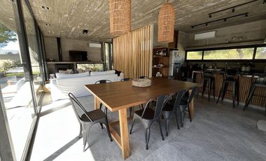 Casa en Alquiler - Barrio Residencial I Lote 488 de Costa Esmeralda - Alquiler temporario - Pileta