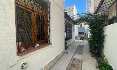 VENTA CHALET 6 AMBIENTES EN VICENTE LÓPEZ