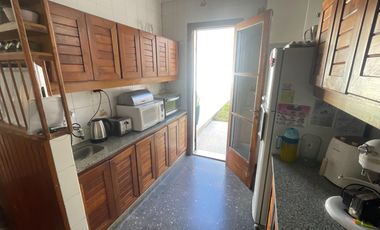 VENTA CHALET 6 AMBIENTES EN VICENTE LÓPEZ