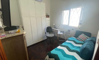 VENTA CHALET 6 AMBIENTES EN VICENTE LÓPEZ