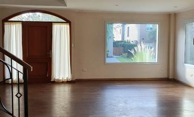 Casa 5 ambientes en venta en Quilmes