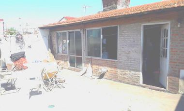 venta-Casa - Ramos Mejia-patio- quincho- garage- amplia terraza-5 ambientes-ph-lote propio-