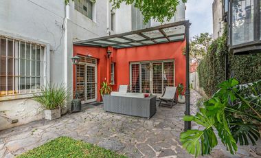 INCREÍBLE RESIDENCIA - 9 AMBIENTES - GRAN JARDÍN CON PARRILLA - COCHERA - BELGRANO R