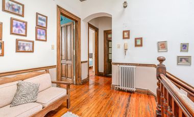 INCREÍBLE RESIDENCIA - 9 AMBIENTES - GRAN JARDÍN CON PARRILLA - COCHERA - BELGRANO R