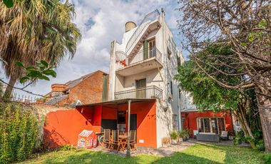 INCREÍBLE RESIDENCIA - 9 AMBIENTES - GRAN JARDÍN CON PARRILLA - COCHERA - BELGRANO R