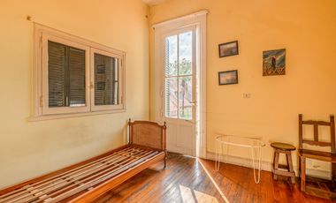 INCREÍBLE RESIDENCIA - 9 AMBIENTES - GRAN JARDÍN CON PARRILLA - COCHERA - BELGRANO R