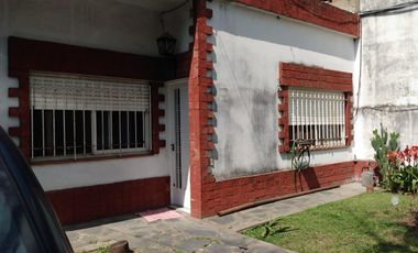 Casa Turdera 3 dormitorios. Excelente Lote!! Gran ubicacion!!