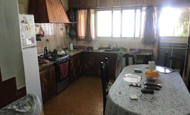 Casa Turdera 3 dormitorios. Excelente Lote!! Gran ubicacion!!