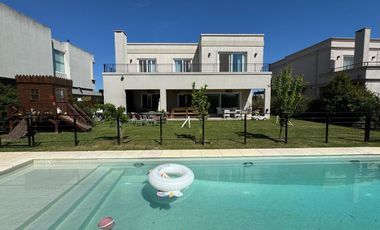 Casa en Ceibos - Puertos del Lago