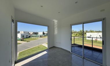 CASA EN VENTA, SAN SEBASTIAN, AREA 13