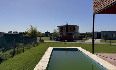 CASA EN VENTA, SAN SEBASTIAN, AREA 13