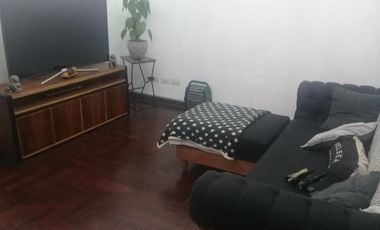 Casa 4 ambientes en venta en Bernal Oeste