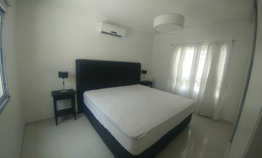 Casa en venta - 2 Dormitorios 2 Baños - Cochera - 1.125Mts2 - Villa Elvira, La Plata