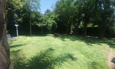 Casa en venta - 2 Dormitorios 2 Baños - Cochera - 1.125Mts2 - Villa Elvira, La Plata