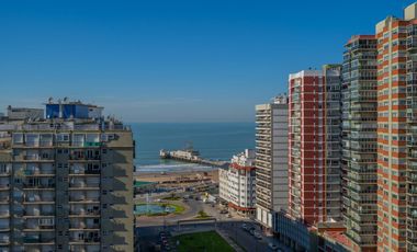 Alquiler por dia departamento 3 ambientes para 4 personas zona La Perla vista al mar