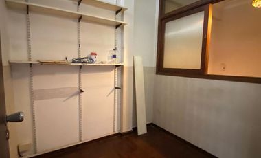 Oficina en venta y alquiler en Lanus Oeste