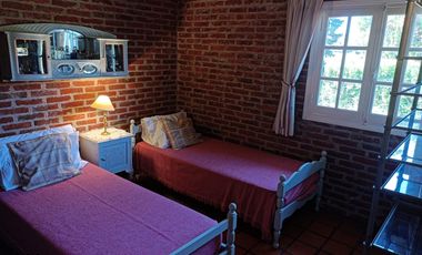 Casa en venta - 3 Dormitorios 2 Baños - 1.000Mts2 - Chapadmalal